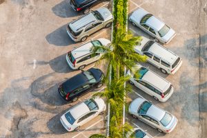 Quando estacionamento pesa mais que renda: por que vagas de garagem são o novo filtro para expansão