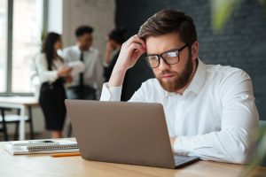 O que é churn e como reduzir: guia completo com fórmulas e estratégias